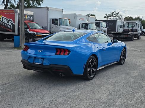 Used 2024 Ford Mustang Premium image 7