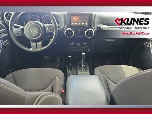Used 2013 Jeep Wrangler Unlimited Rubicon w/ Connectivity Group AWD/4WD image 20