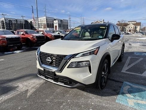 Used 2023 Nissan Rogue SL image 7