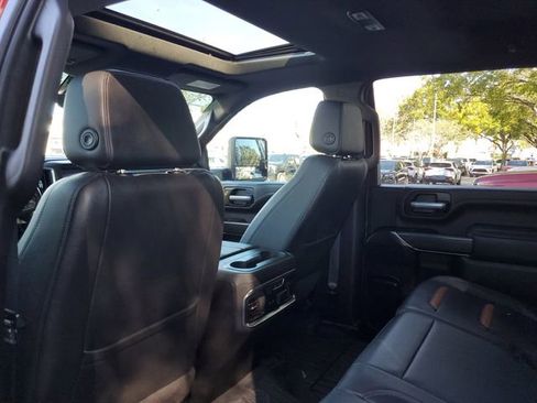 Used 2021 GMC Sierra 2500 AT4 w/ AT4 Premium Plus Package image 10