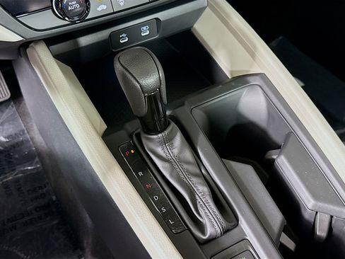 New 2025 Honda Accord LX image 17