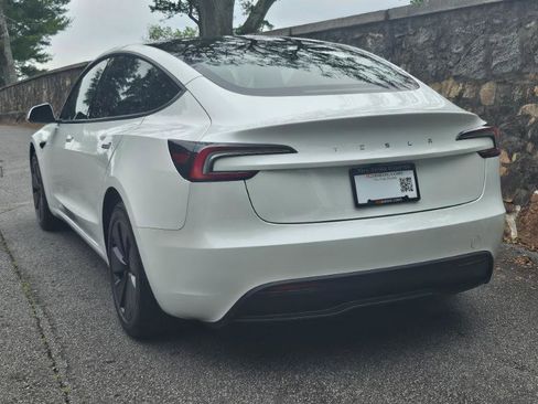 Used 2024 Tesla Model 3 Standard Range RWD image 13
