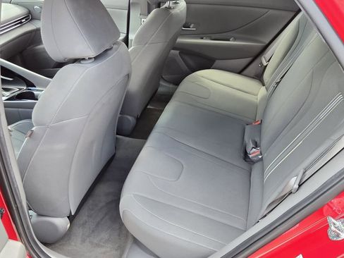 Used 2023 Hyundai Elantra Blue FWD image 10