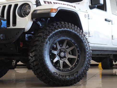 Used 2018 Jeep Wrangler Unlimited Rubicon AWD/4WD image 45