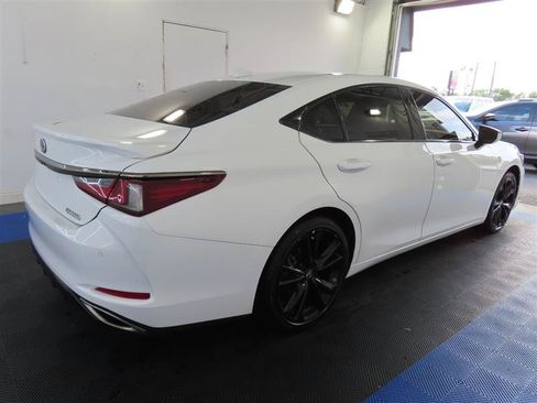 Used 2022 Lexus ES 350 F Sport w/ Accessory Package 2 FWD image 6