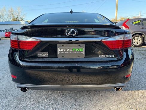 Used 2013 Lexus ES 350 Sedan w/ Premium Pkg image 4