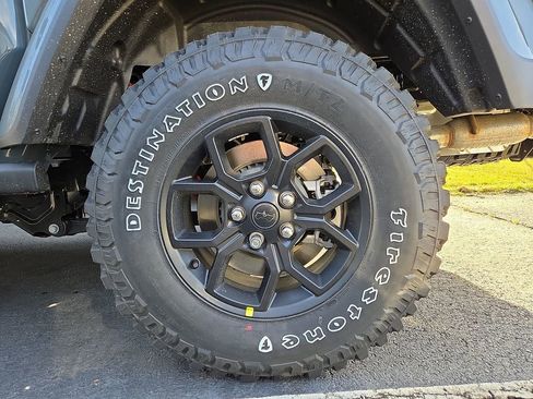 New 2026 Jeep Gladiator Sport AWD/4WD image 5