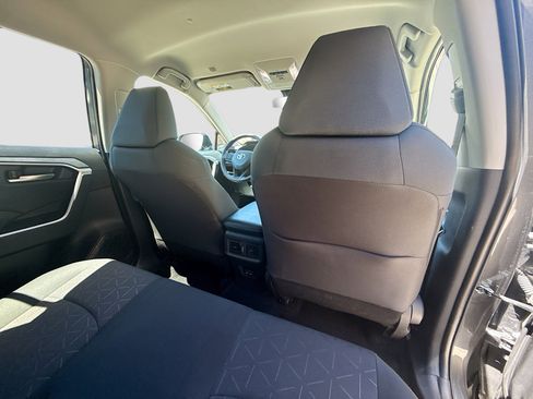 Used 2023 Toyota RAV4 XLE image 29