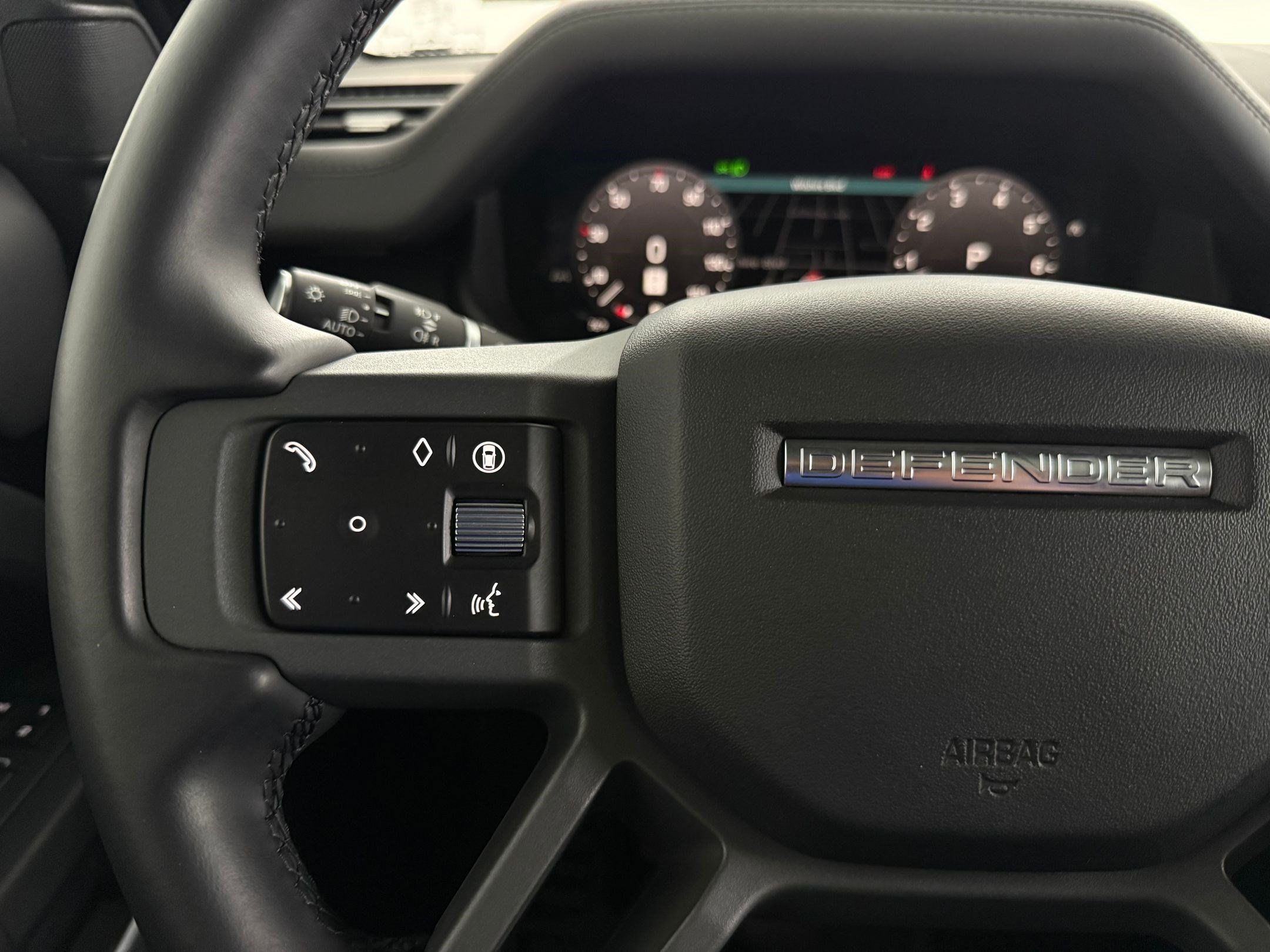 Used 2025 Land Rover Defender 130 S AWD/4WD image 13