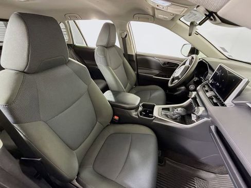 Used 2023 Toyota RAV4 LE image 23