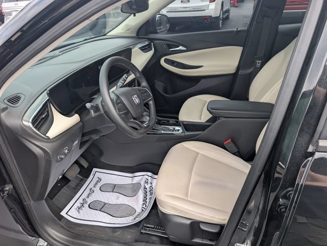 Used 2025 Buick Encore GX Sport Touring FWD image 13