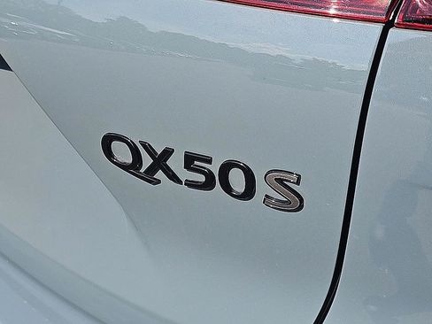 Used 2023 INFINITI QX50 Sport AWD/4WD image 9