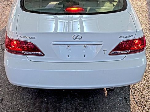 Used 2005 Lexus ES 330 FWD image 9