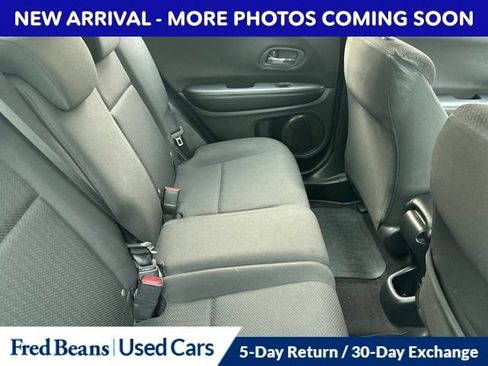 Used 2018 Honda HR-V LX image 14
