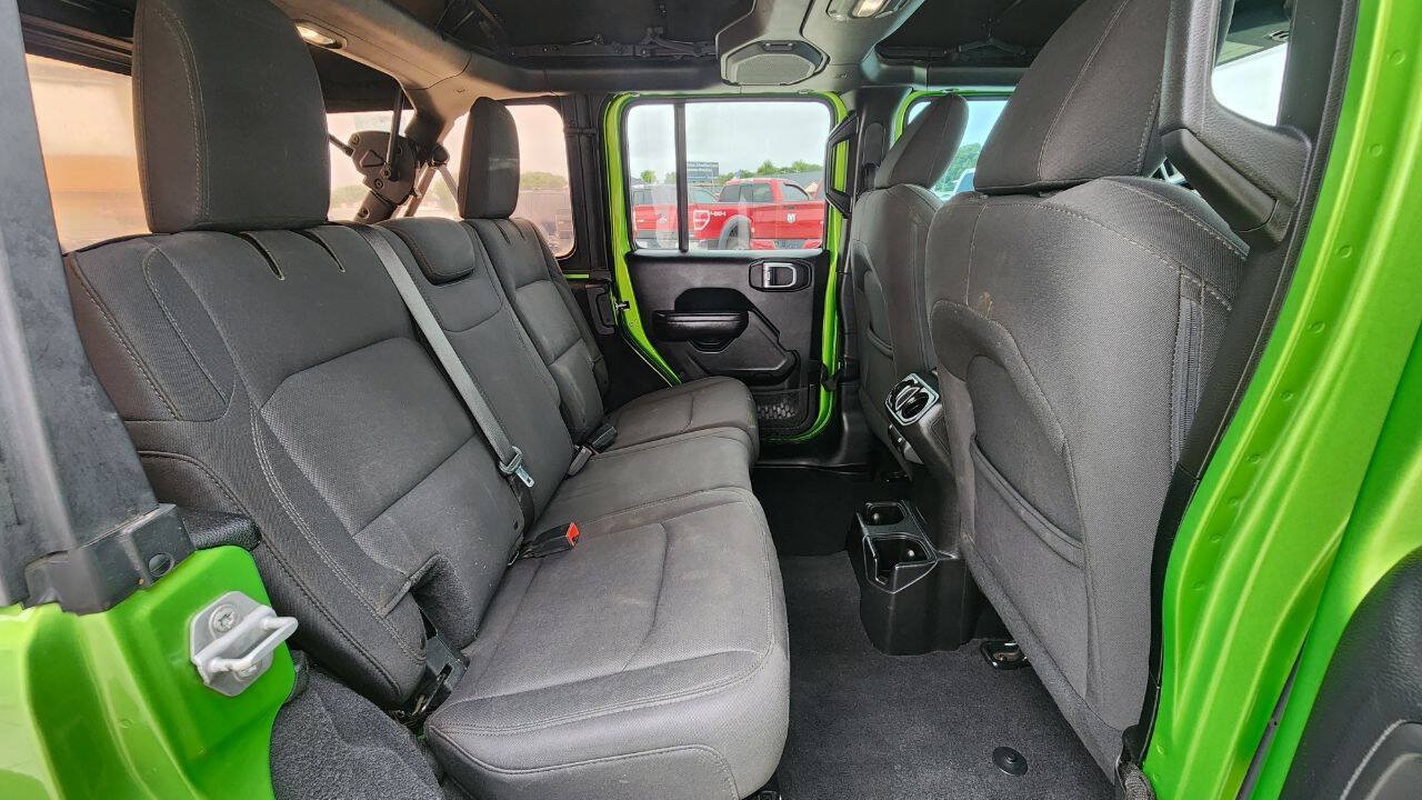 Used 2018 Jeep Wrangler Unlimited Sport S AWD/4WD image 19