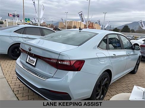 New 2026 Volkswagen Jetta SE image 3