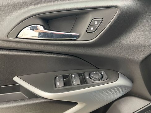 New 2026 Chevrolet Trax RS w/ Driver Confidence Package FWD image 10