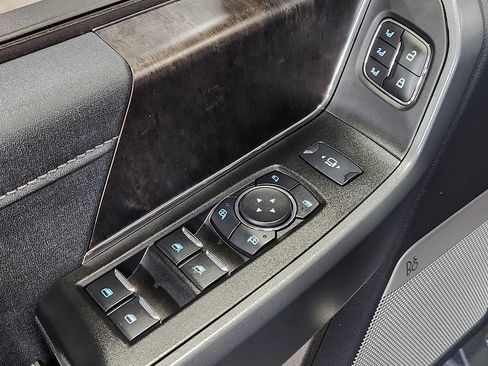 Used 2023 Ford F250 Lariat w/ Lariat Ultimate Package AWD/4WD image 46