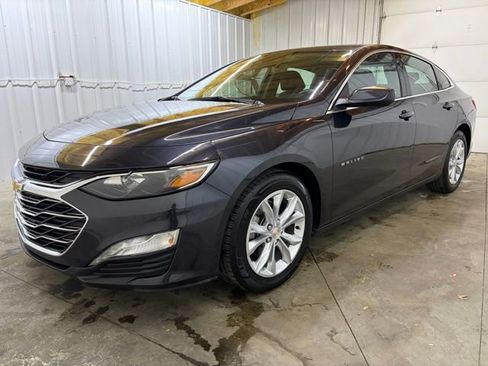 Used 2023 Chevrolet Malibu LT image 3