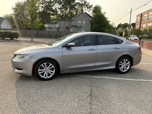 Used 2015 Chrysler 200 Limited w/ Convenience Group FWD image 15