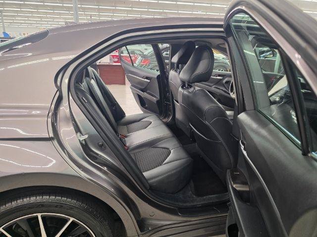 Used 2021 Toyota Camry SE FWD image 33