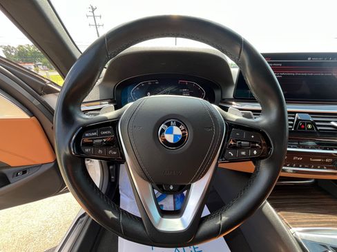 Used 2022 BMW 530i xDrive w/ Convenience Package AWD/4WD image 20