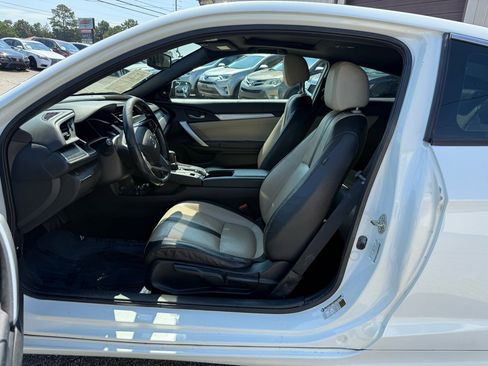 Used 2017 Honda Civic EX-L image 11