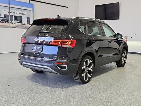 Certified 2023 Volkswagen Taos SEL AWD/4WD image 3