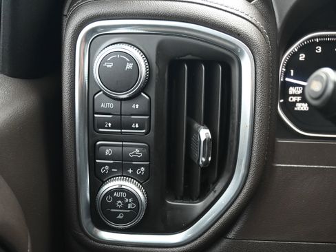 Used 2019 GMC Sierra 1500 SLT w/ SLT Premium Plus Package image 29