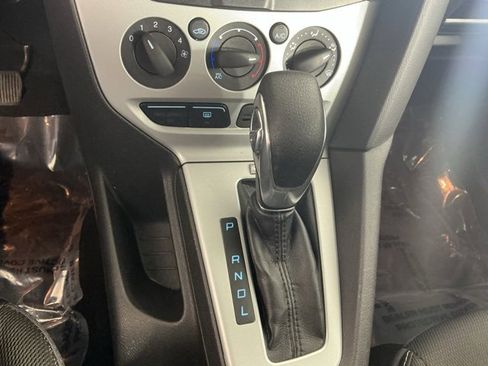 Used 2014 Ford Focus SE image 30