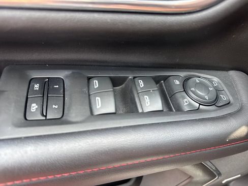 Used 2022 Chevrolet Tahoe RST w/ Sport Performance Package AWD/4WD image 17