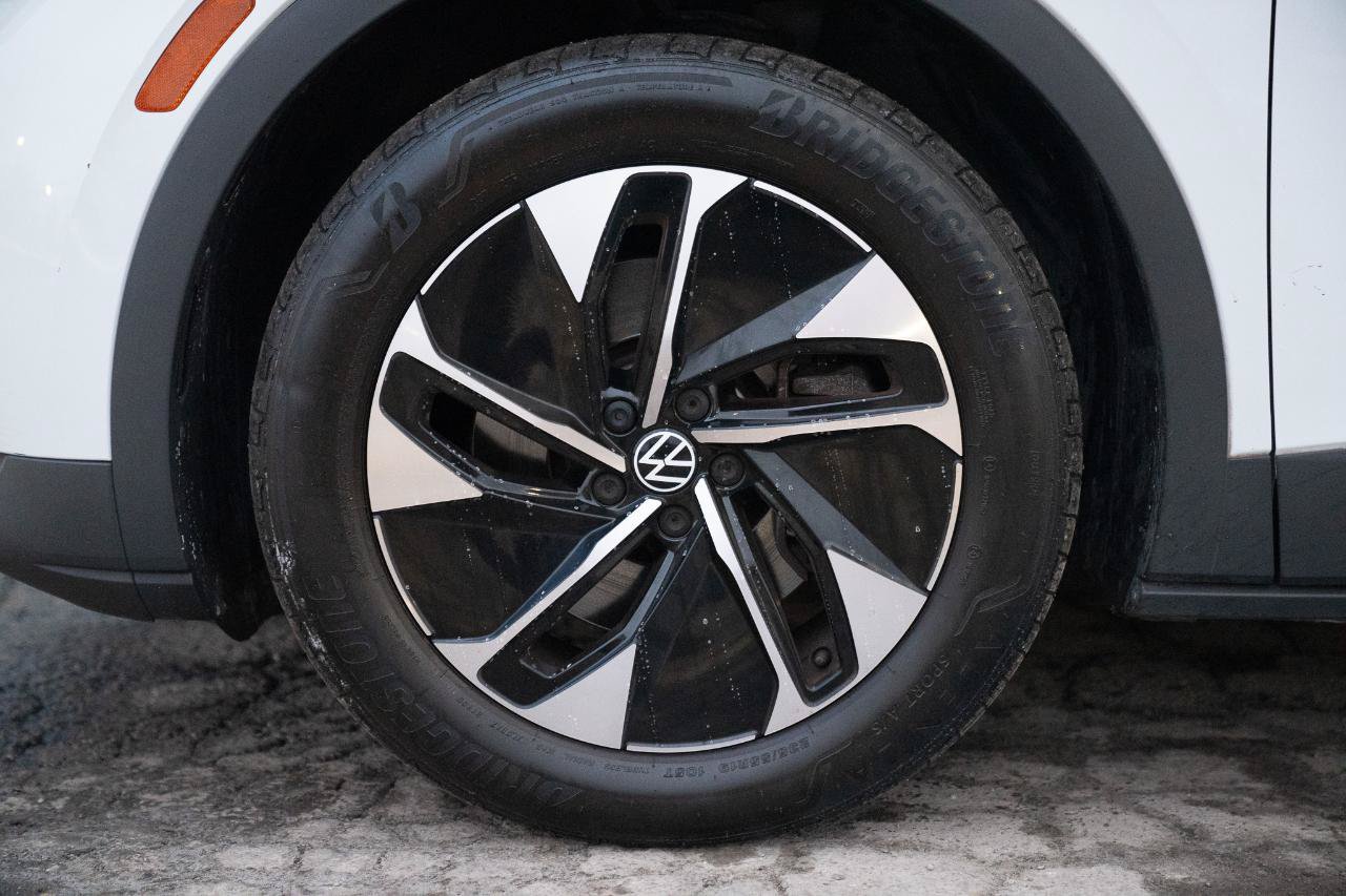 Used 2022 Volkswagen ID.4 Pro RWD image 9
