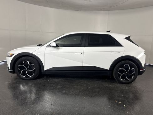 Used 2023 Hyundai Ioniq 5 SE w/ Cargo Package image 8
