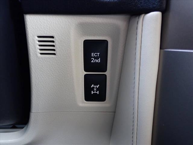 Used 2020 Lexus GX 460 Luxury w/ Accessory Package AWD/4WD image 24