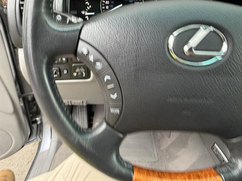 Used 2005 Lexus LX 470 4WD image 52