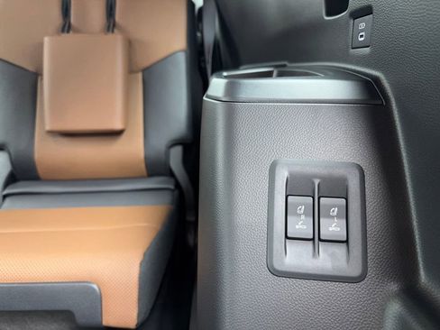 Used 2026 Lexus GX 550 w/ Accessory Package (2T) image 52