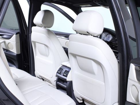 Used 2017 BMW X5 xDrive40e image 14