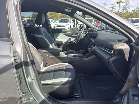 Used 2024 Buick Envista Preferred w/ Convenience I Package image 32