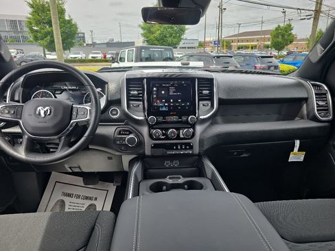 New 2026 RAM 1500 Express AWD/4WD image 22