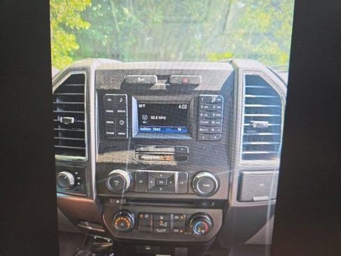 Used 2017 Ford F150 XLT AWD/4WD image 7