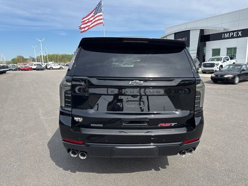 New 2026 Chevrolet Suburban RST w/ RST Capability Package AWD/4WD image 4