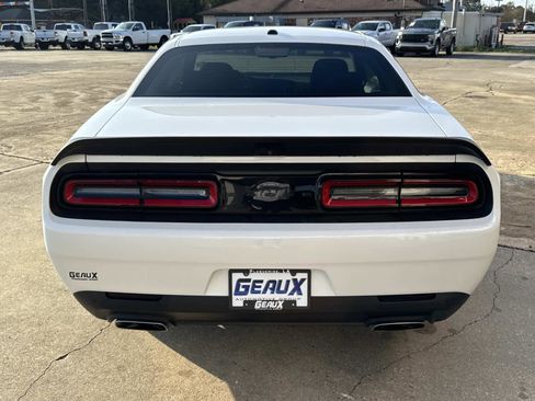 Used 2021 Dodge Challenger R/T w/ Blacktop Package image 10