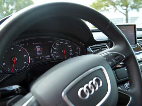 Used 2015 Audi A8 L 4.0T w/ Premium Package image 20