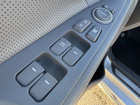 Used 2013 Hyundai Sonata Limited image 10