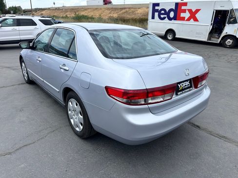 Used 2004 Honda Accord LX image 3
