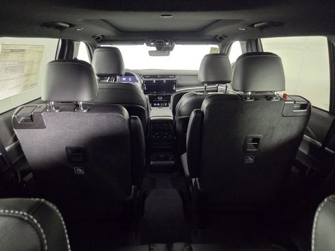 New 2026 Jeep Grand Cherokee L Limited RWD image 20
