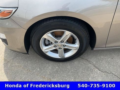 Used 2022 Chevrolet Malibu LS FWD image 10