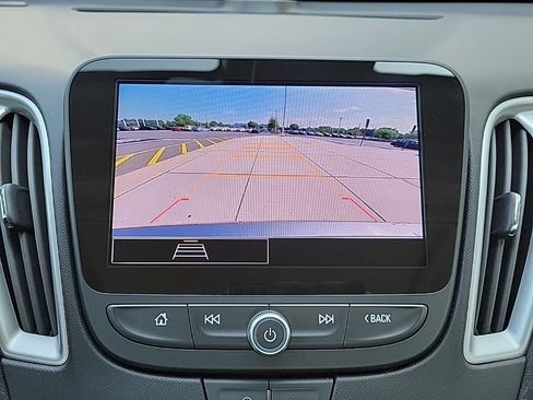 Used 2023 Chevrolet Malibu LT FWD image 22