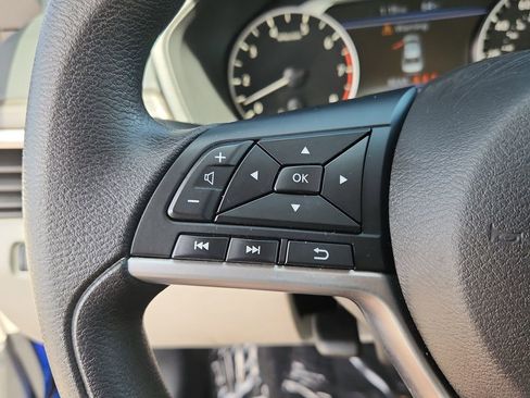 Used 2025 Nissan Altima 2.5 SV FWD image 20