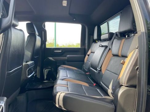 Used 2021 Chevrolet Silverado 2500 LTZ w/ Carhartt Edition AWD/4WD image 17